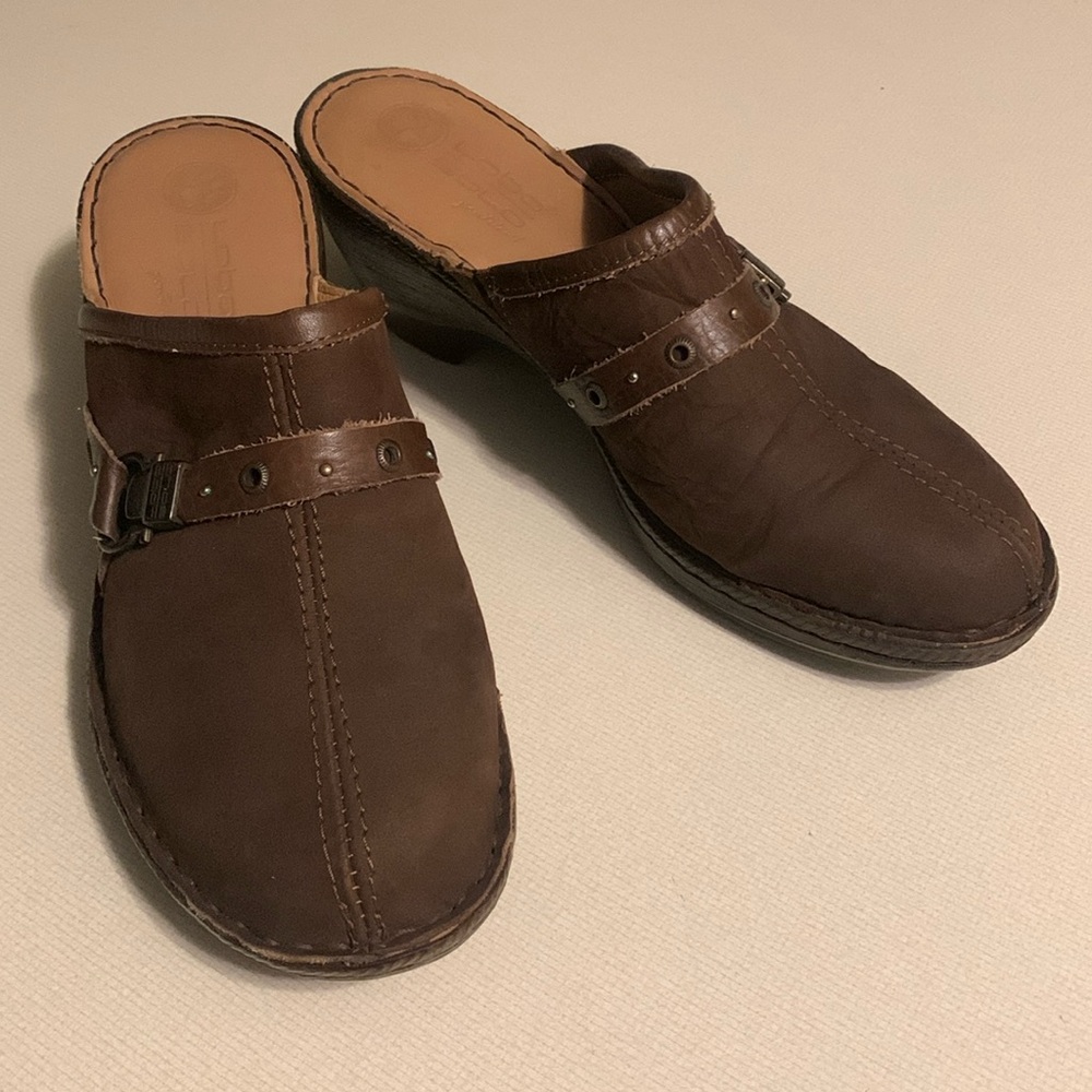 Lobo Solo Women’s Leather Clogs
